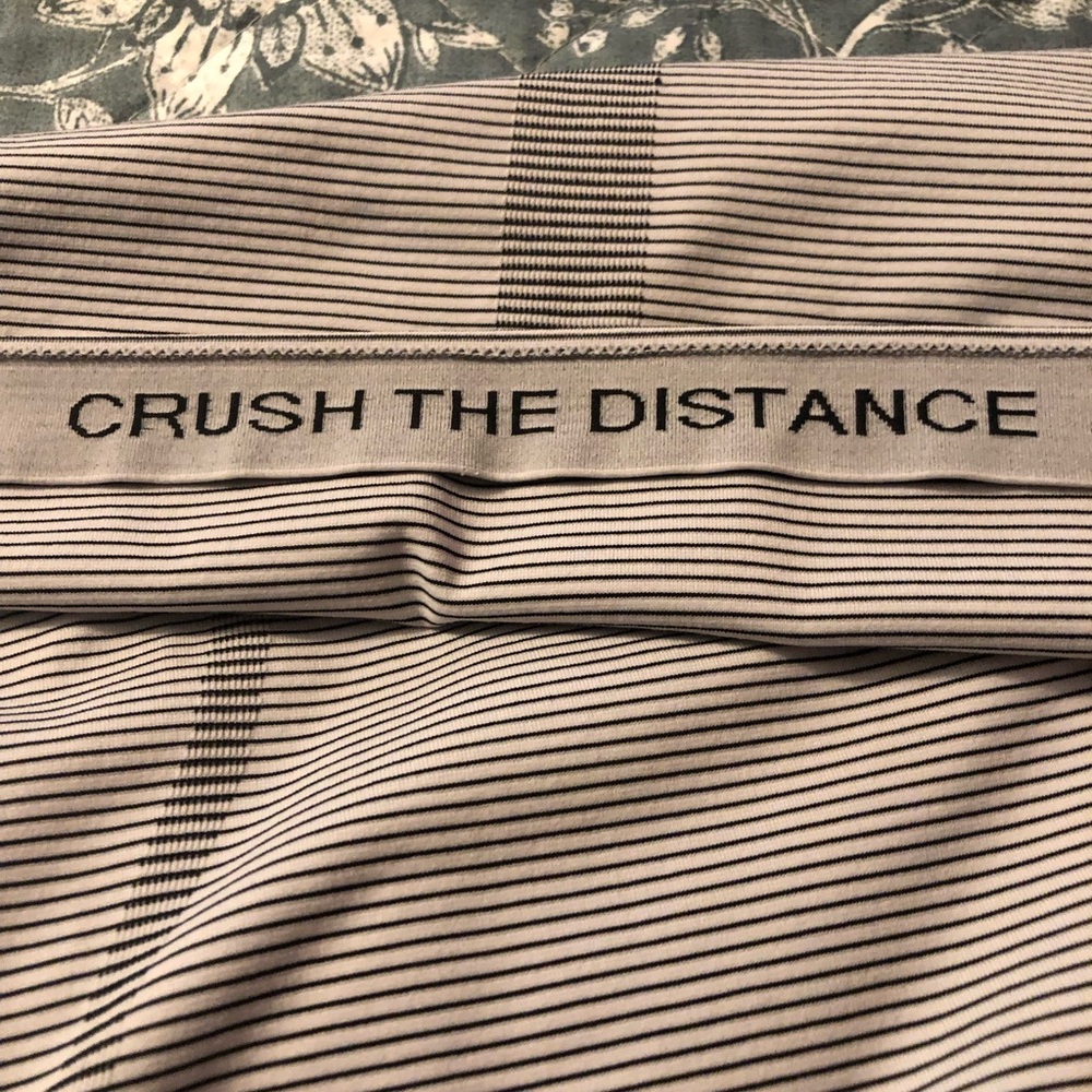 EUC Lululemon Swiftly Tech Striped Short Sleeve Athletic Top 10 - Picture 5 of 11